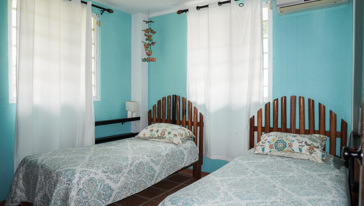 Casa Dos hermanos For Sale in San Carlos-14