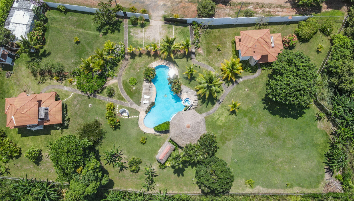 Casa Dos Hermanos for Sale in San Carlos