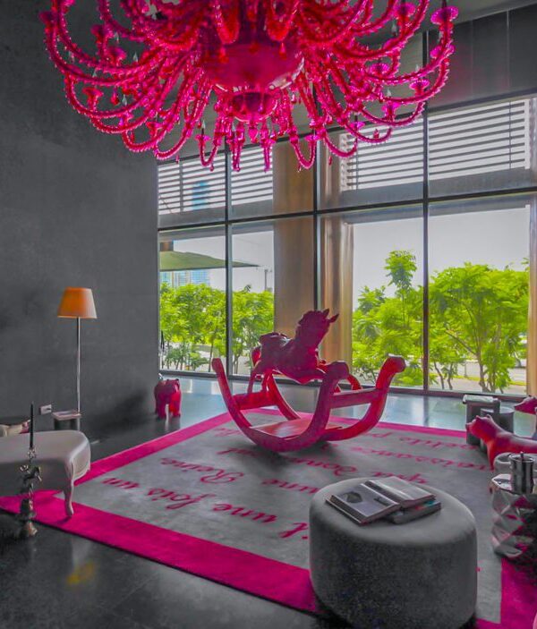 Image of lounge area with couches in Yoo Tower