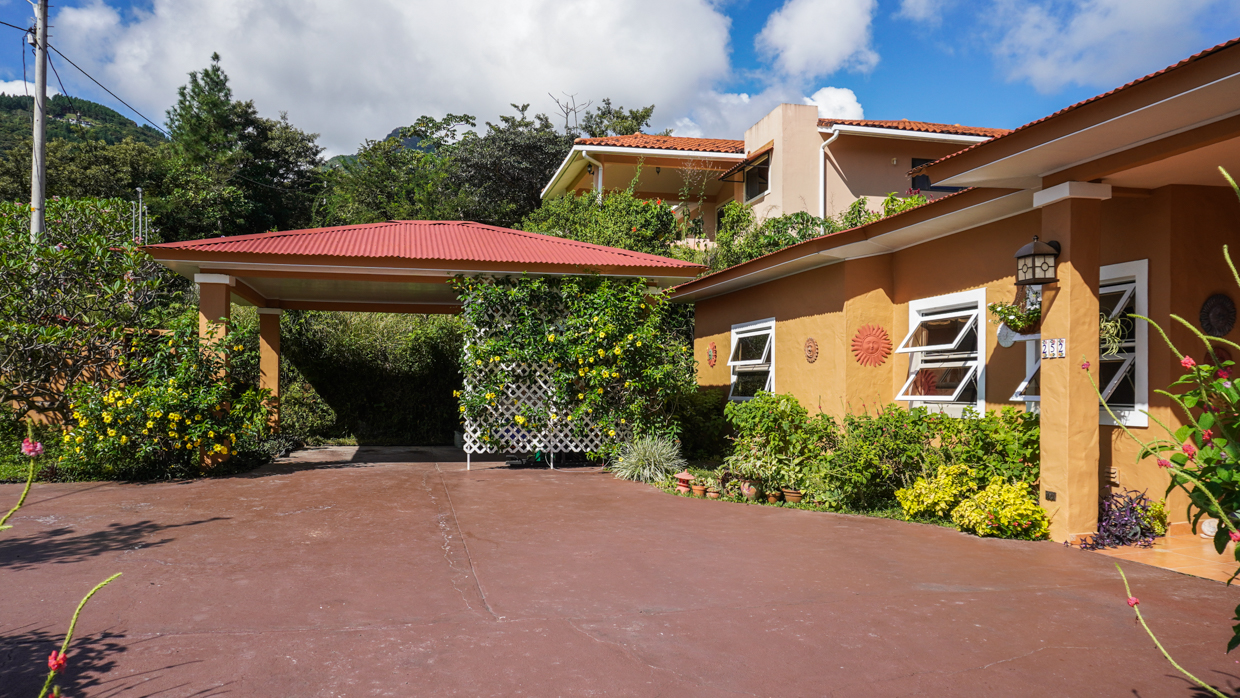 Valencia for Sale in Altos del Maria, Panama-3