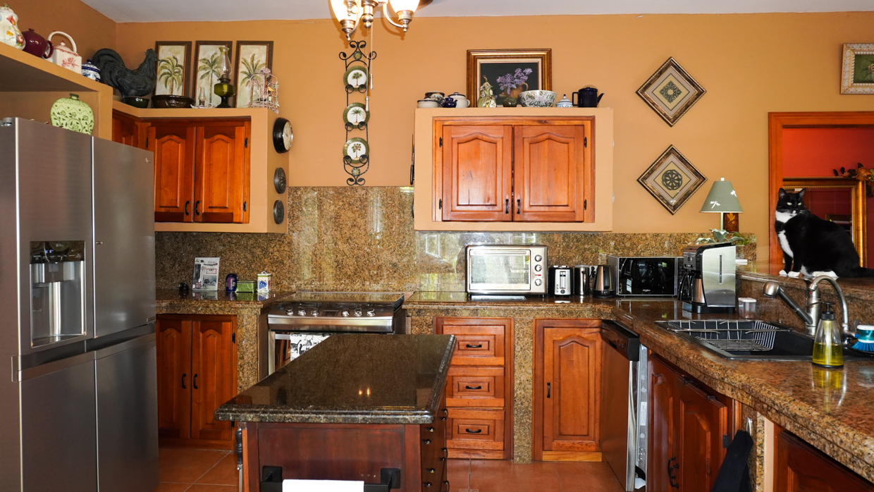 Valencia for Sale in Altos del Maria, Panama-16