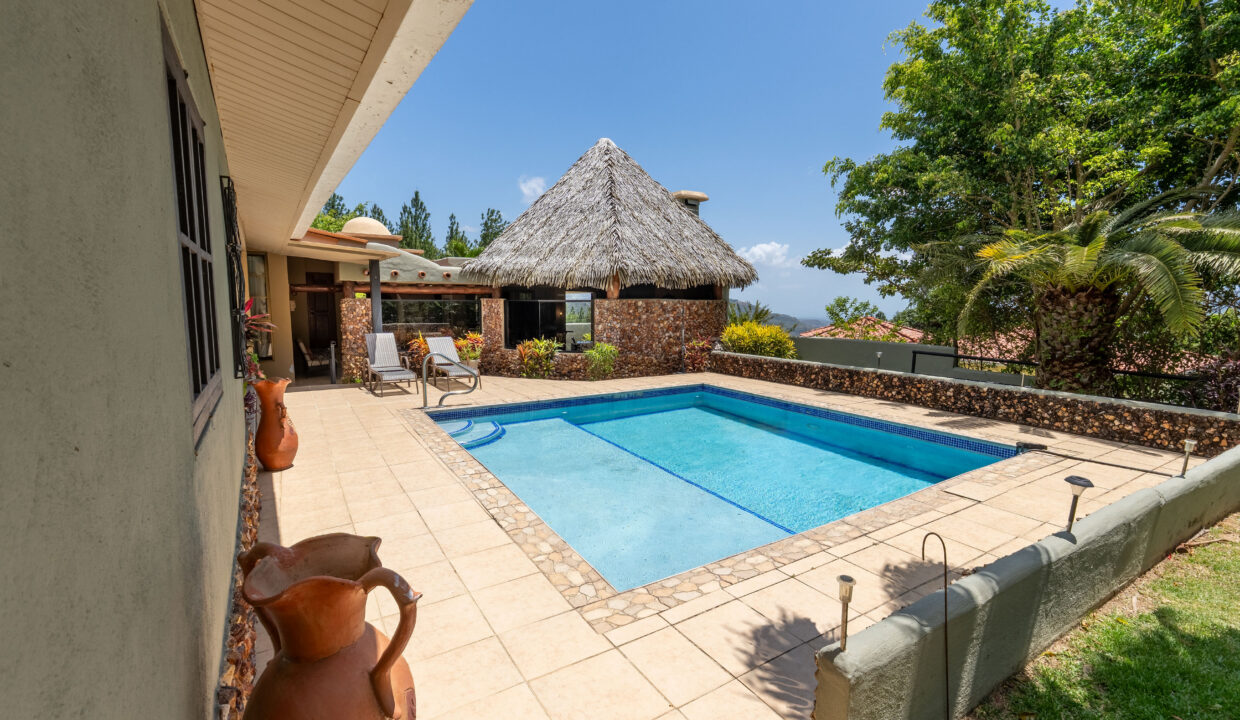 Altos del maria property for sale