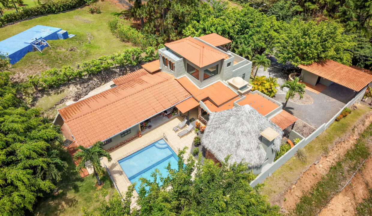 Altos del maria property for sale