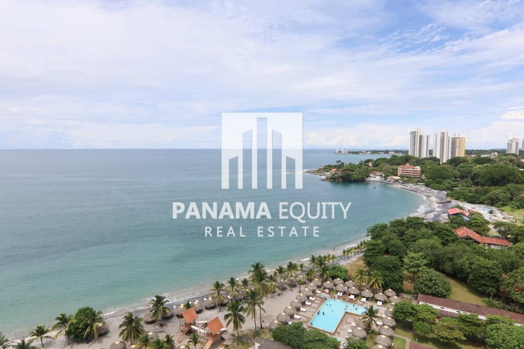 Royal Palm Panama