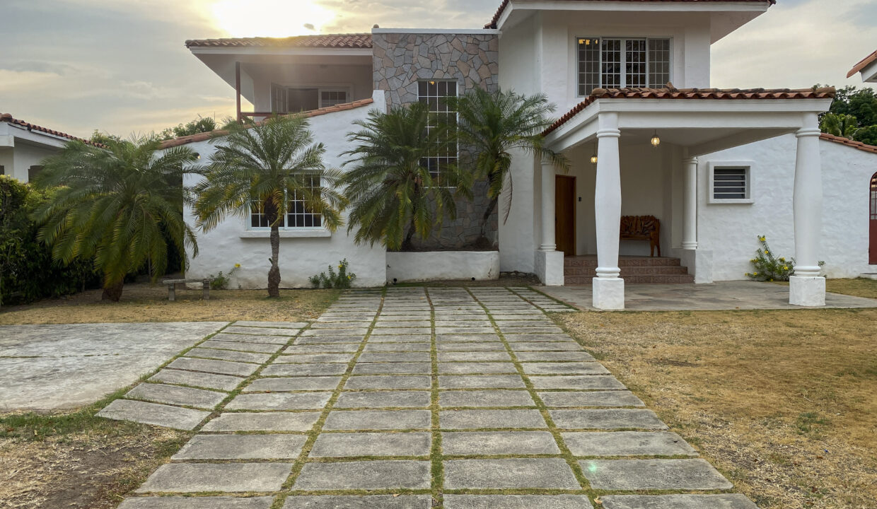 Coronado Panama home for sale (20)