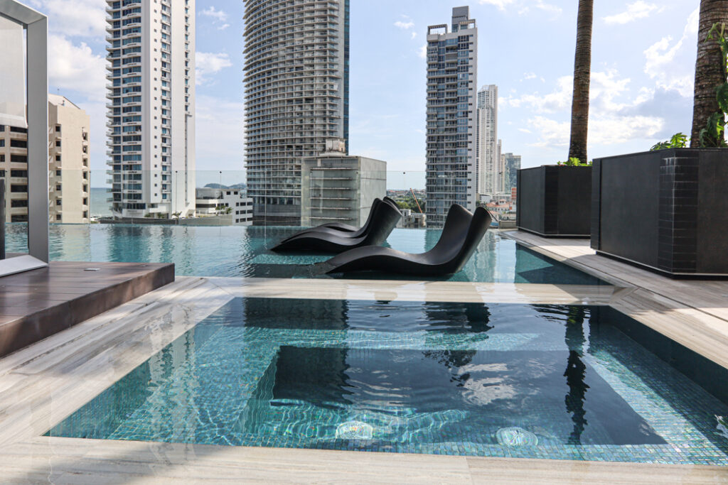 Swimming pool at Nuovo