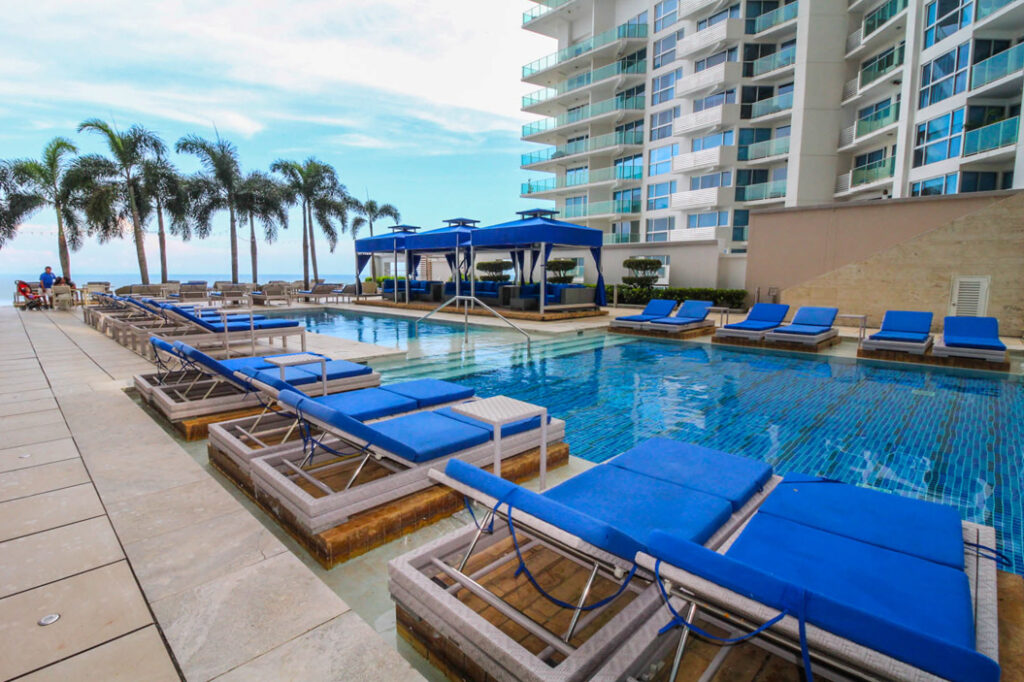 Image of the swimming pool at the TOC tower