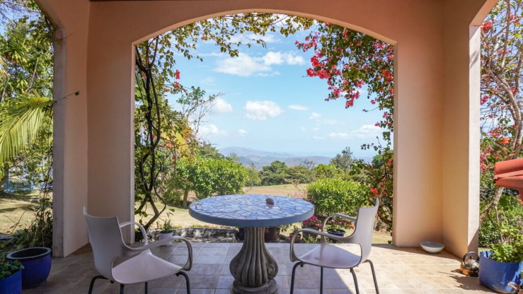 Image of mountain views from this home in AlPanama Mountains