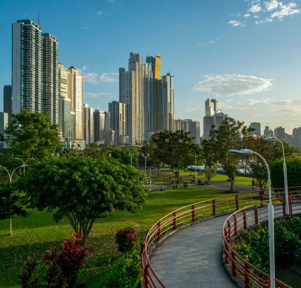 See what’s on along Cinta Costera in Panama City