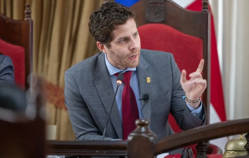 Imagen del Alcalde Mayer Mizrachi