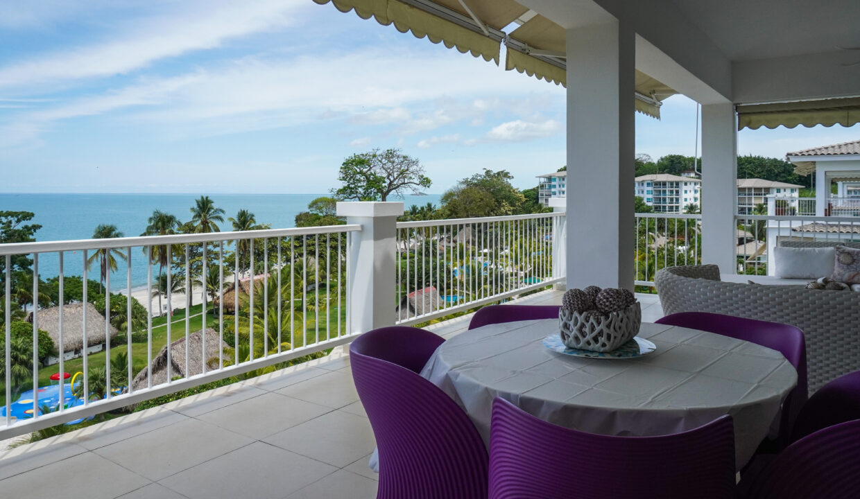 Oceanfront Bijao Penthouse for Sale-18