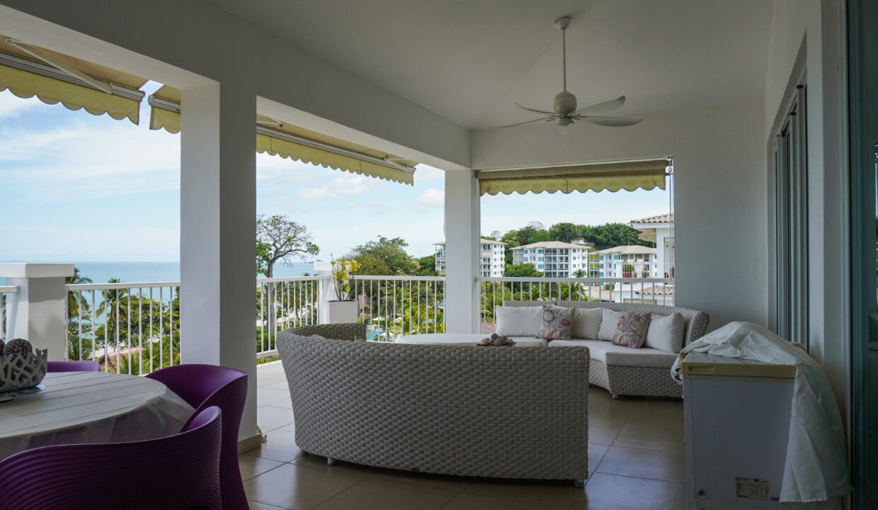 Oceanfront Bijao Penthouse for Sale-13