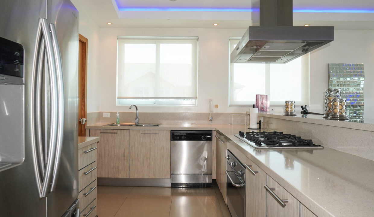 Oceanfront Bijao Penthouse for Sale