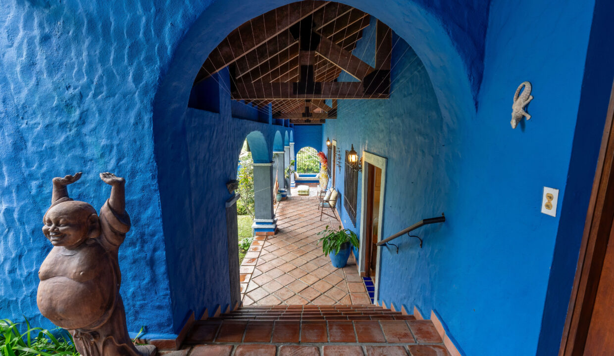 Colonial Mountain Villa For Sale in El Valle Panama