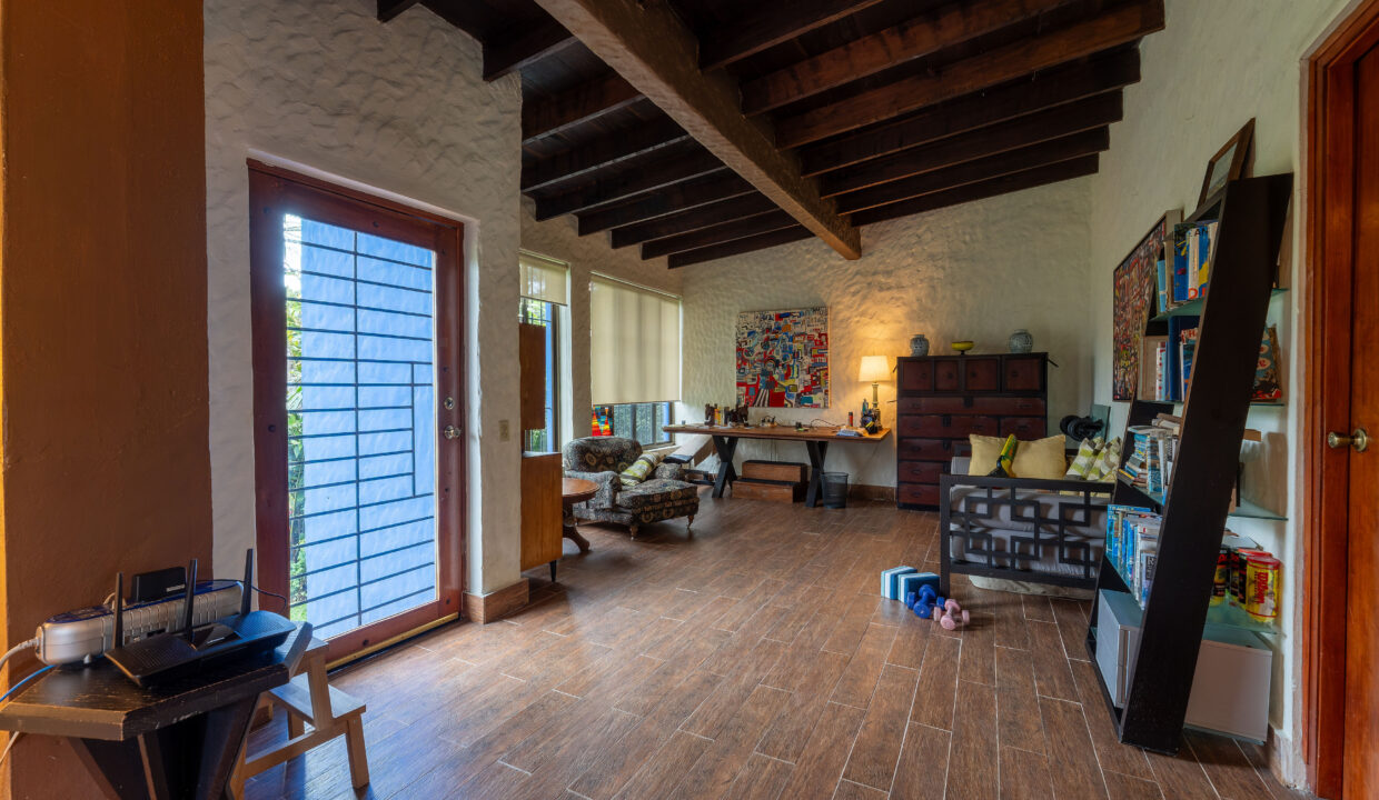 Colonial Mountain Villa For Sale in El Valle Panama