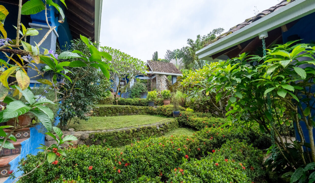 Colonial Mountain Villa For Sale in El Valle Panama