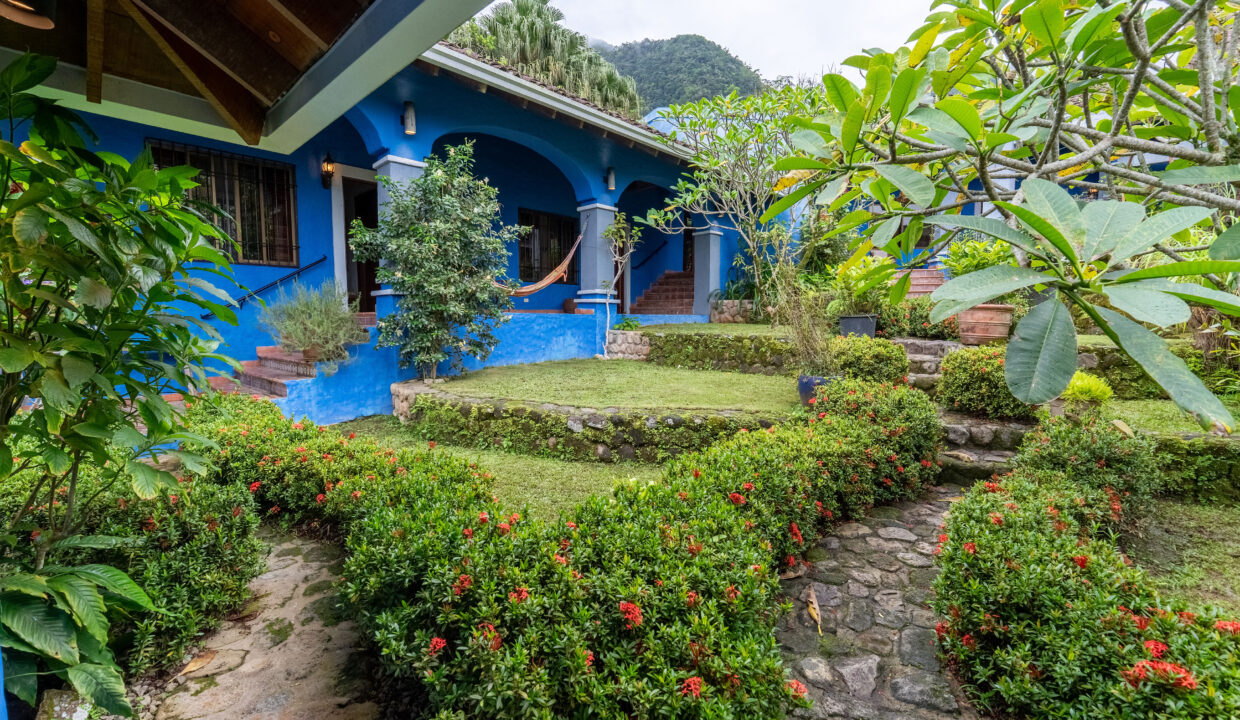 Colonial Mountain Villa For Sale in El Valle Panama