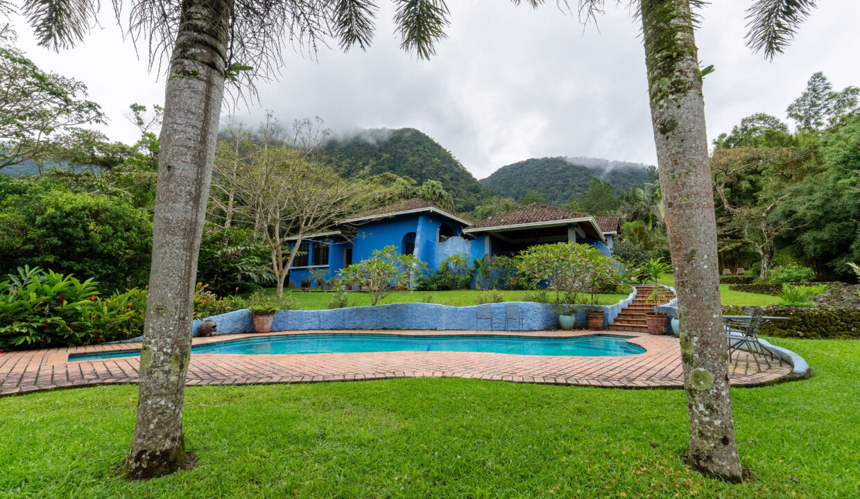 Colonial Mountain Villa For Sale in El Valle Panama