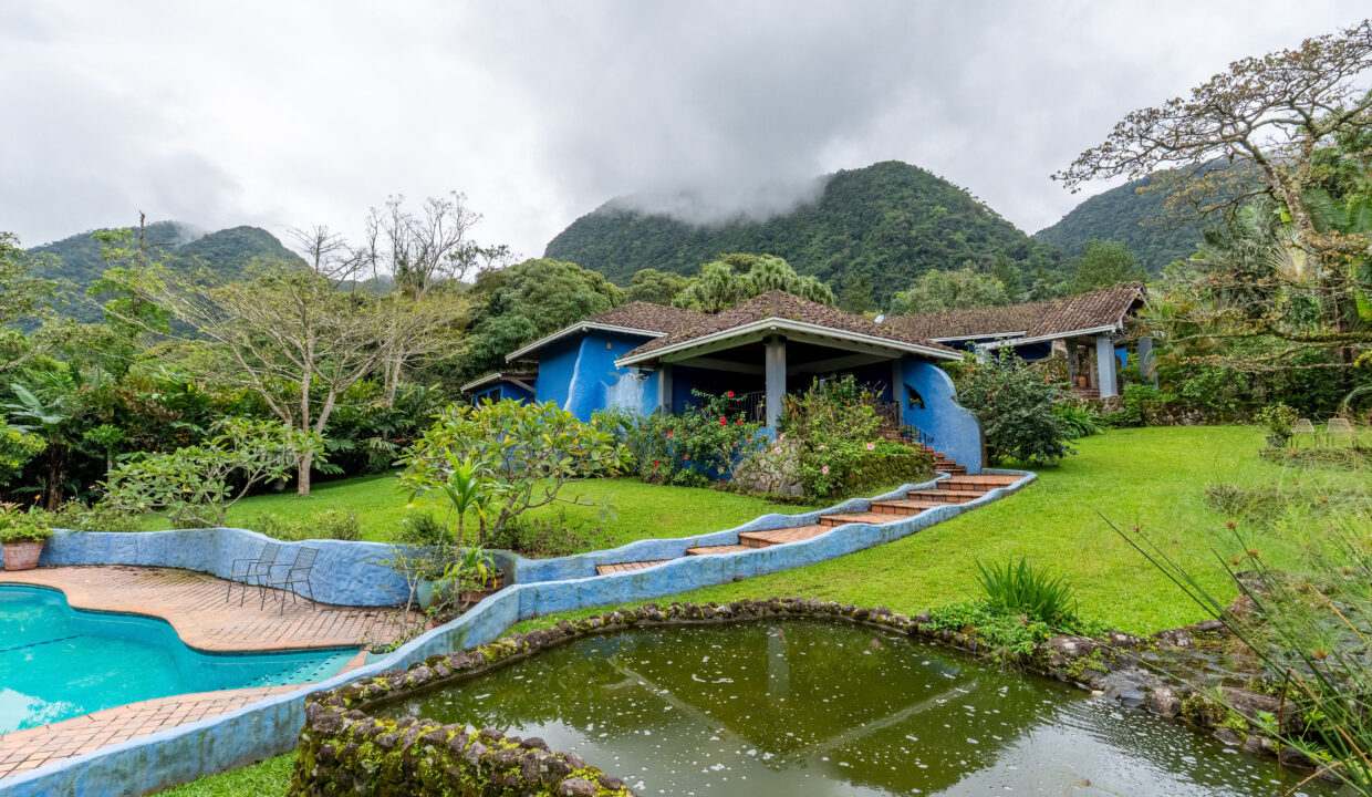 Colonial Mountain Villa For Sale in El Valle Panama