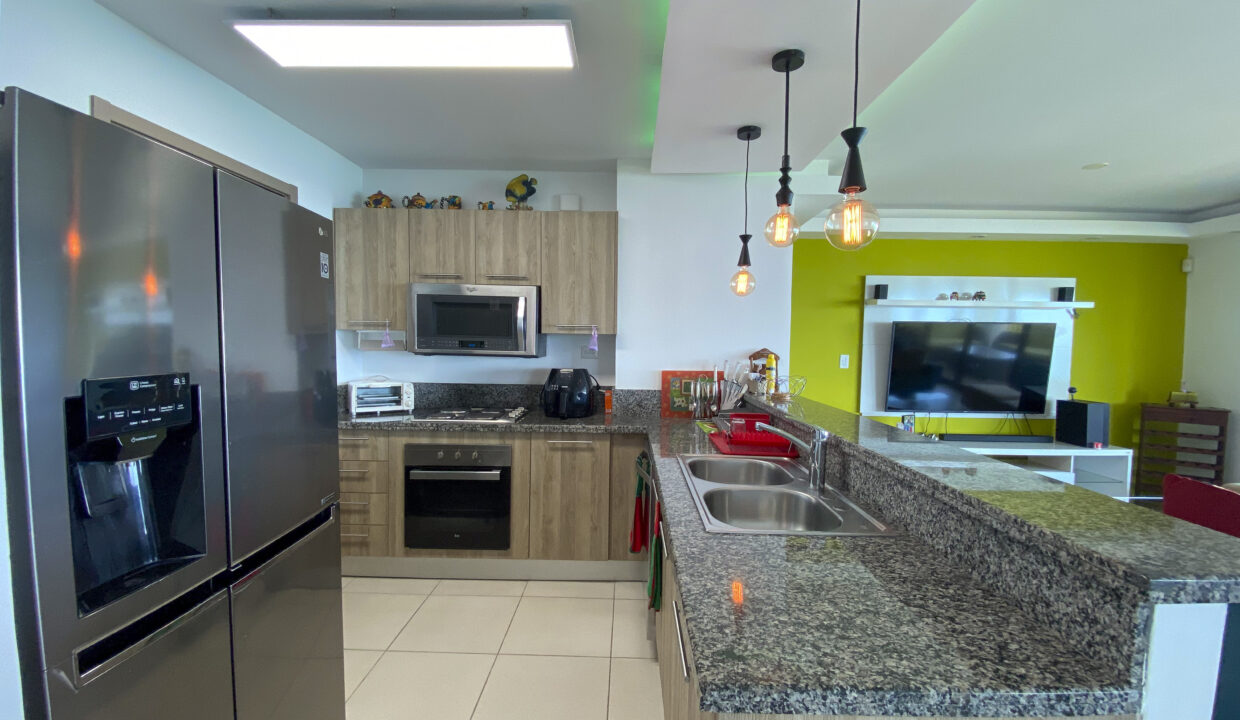 Galeones Ensenada Panama condo for rent (1)