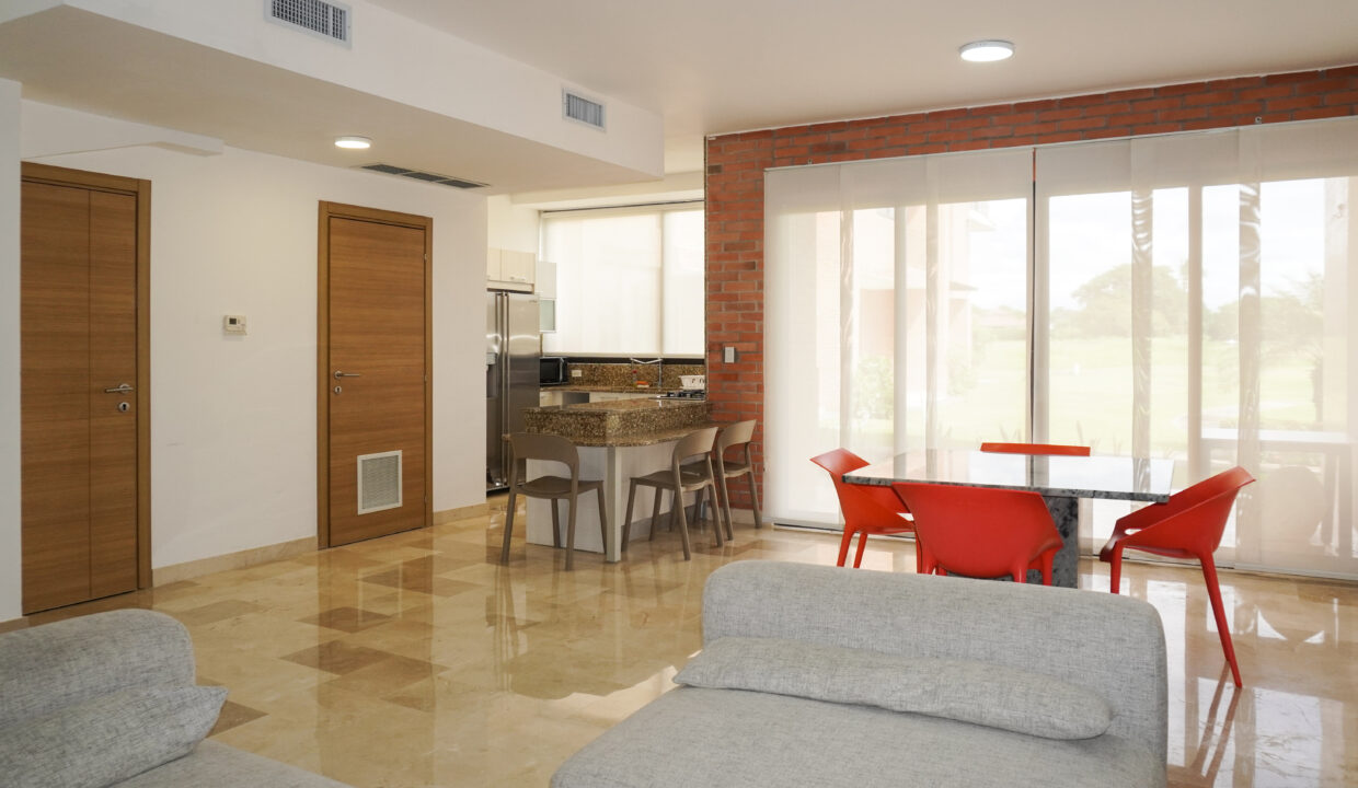 Two-bedroom condo for rent in Vista Mar-9