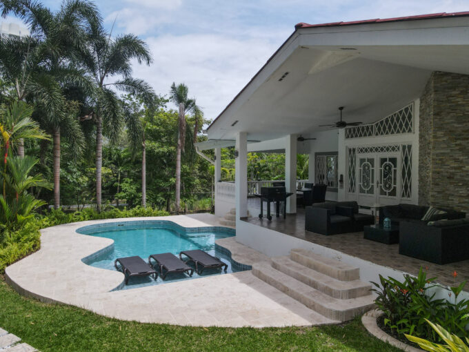 Four bedrooms Home For Sale in Rio Mar