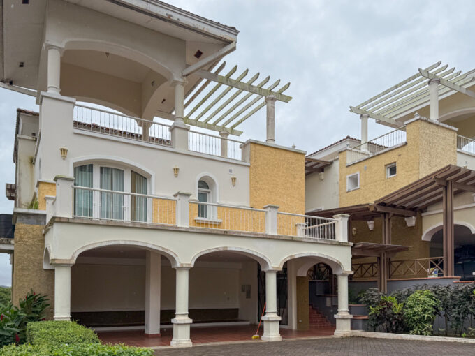 Image of the outside of the Tucan Country Club Building