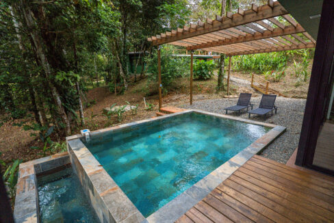 Image of the swimming pool in this home in Burn Brae Plantation in Bocas del Toro