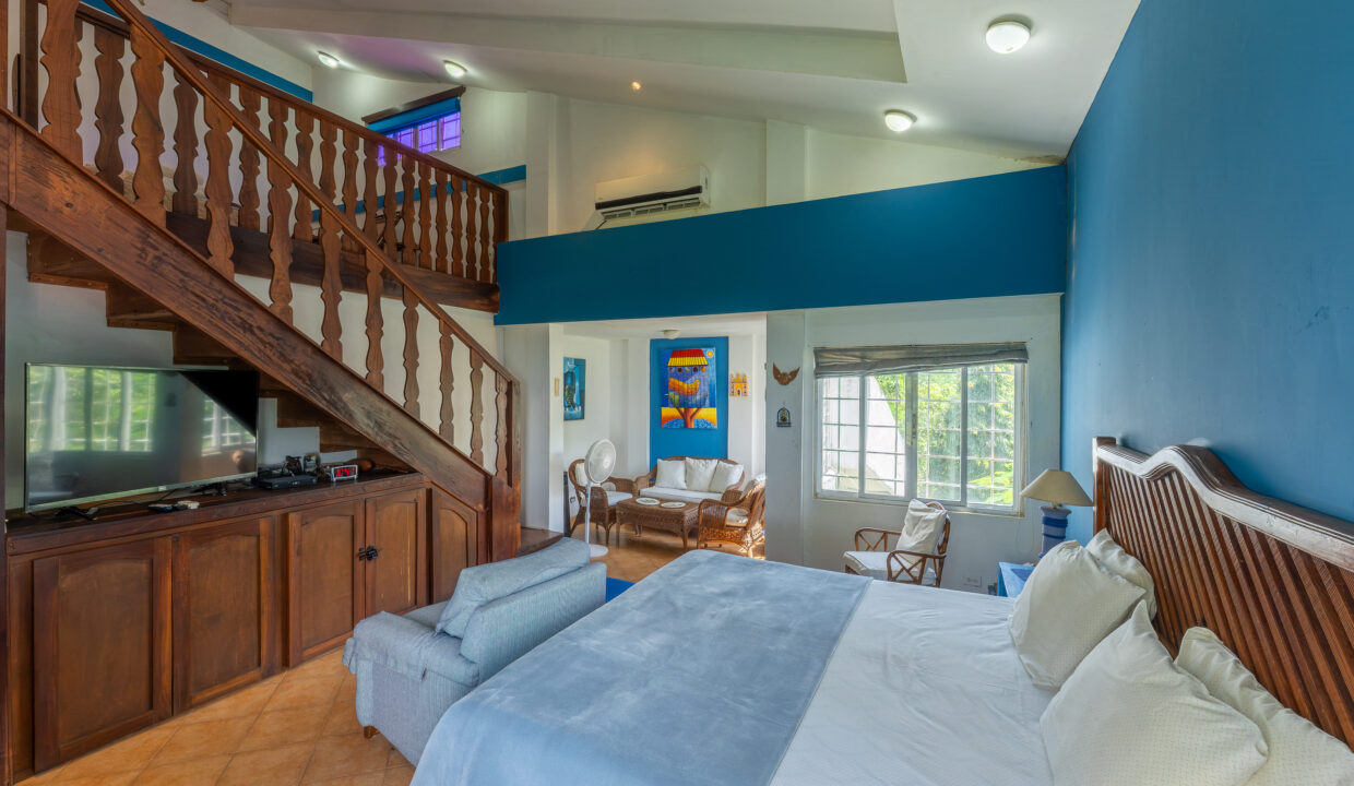 Oceanfront villa for sale in playa malibu