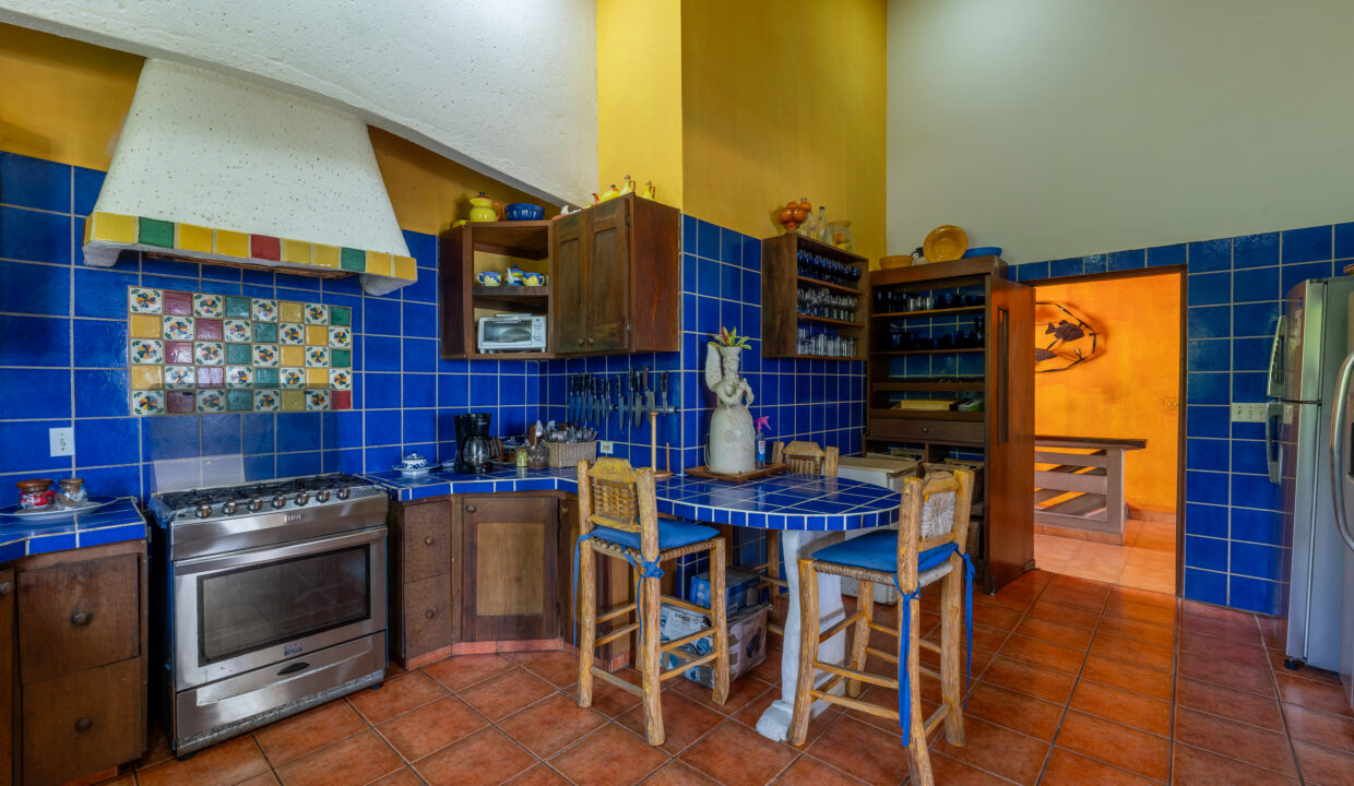 Oceanfront villa for sale in playa malibu