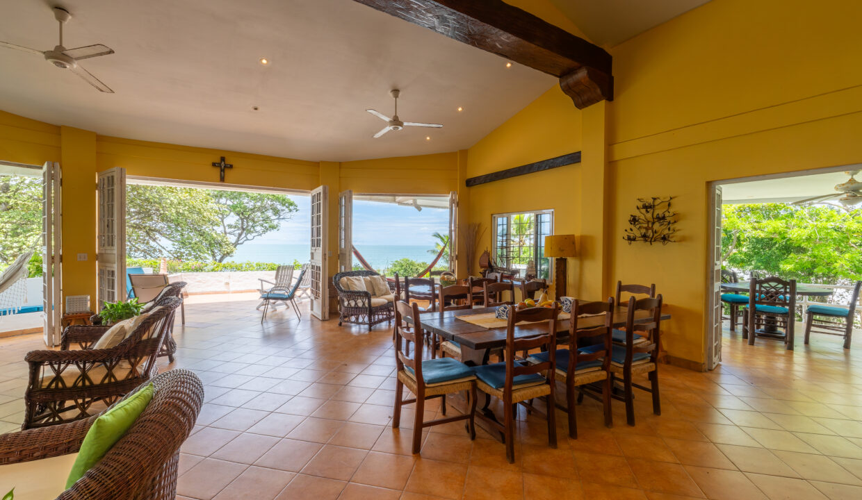 Oceanfront villa for sale in playa malibu