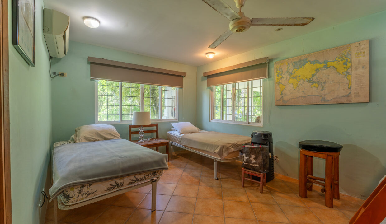 Oceanfront villa for sale in playa malibu