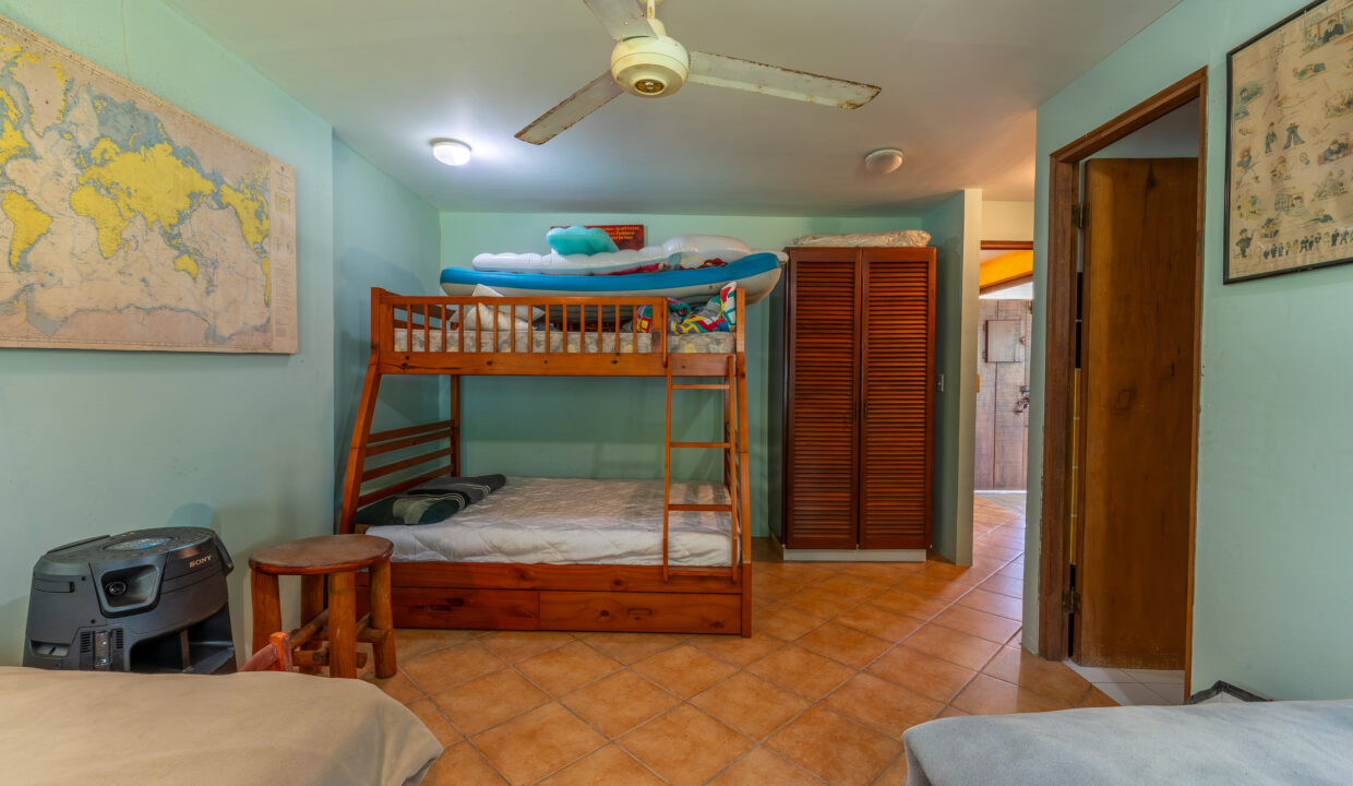 Oceanfront villa for sale in playa malibu