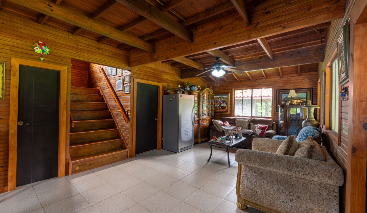 Three-Bedroom Home for Sale in El Valle