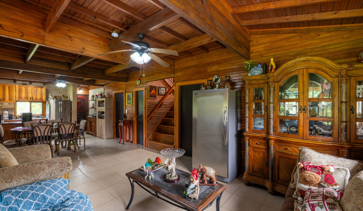 Three-Bedroom Home for Sale in El Valle