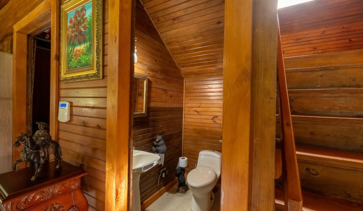 Three-Bedroom Home for Sale in El Valle