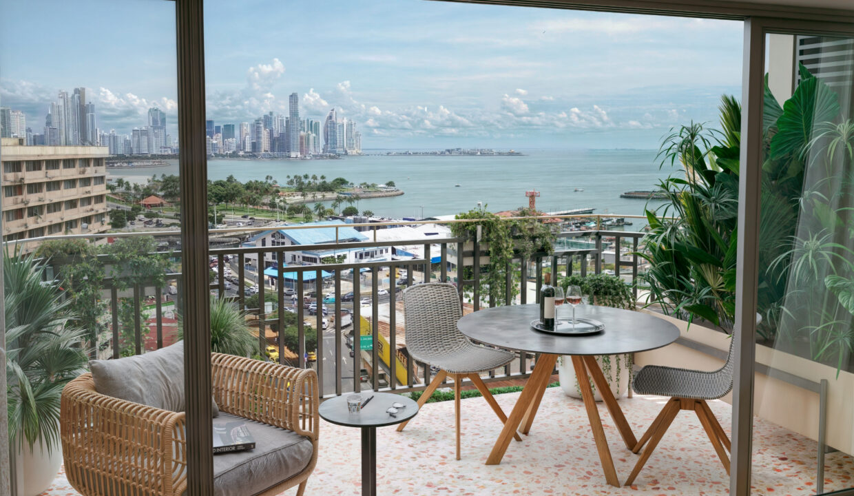 La Union Corner Condo For Sale Gran Central