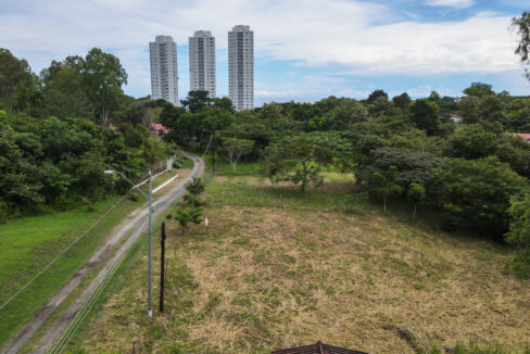 Image of road near this Rio Mar lot for sale