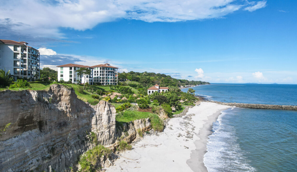 Galeones Ensenada San Carlos Panama condo for sale