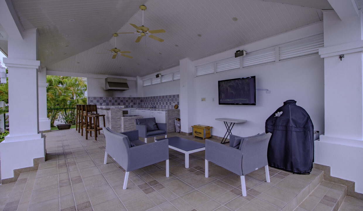 Miraflores Bijao Panama villa for sale