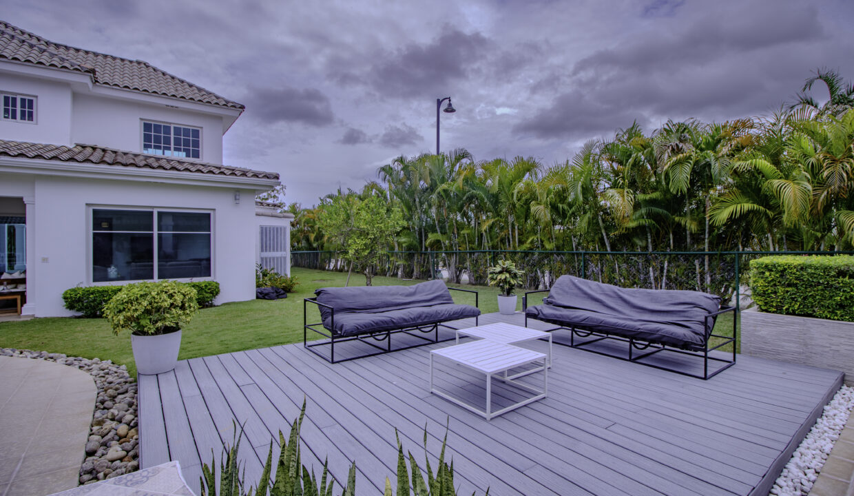 Miraflores Bijao Panama villa for sale