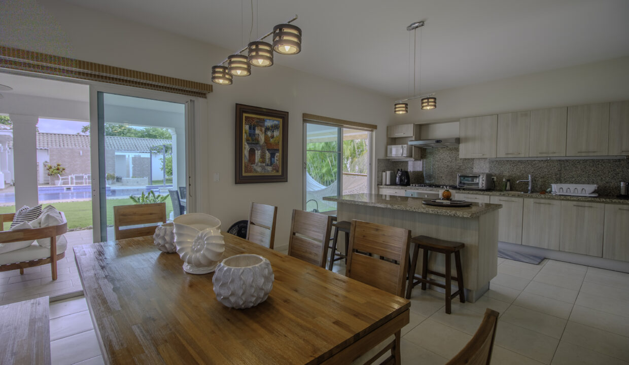 Miraflores Bijao Panama villa for sale