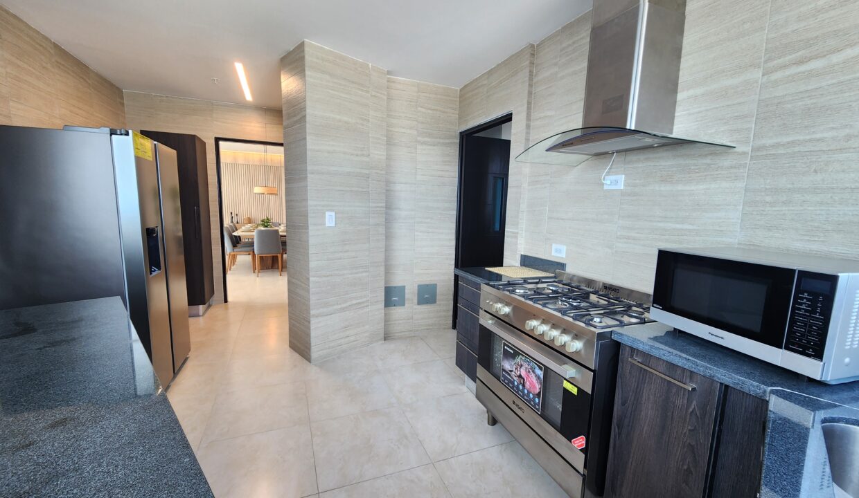 Ocean Waves Gorgona Panama loft for sale