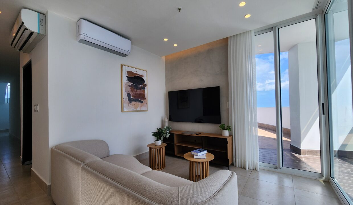 Ocean Waves Gorgona Panama loft for sale