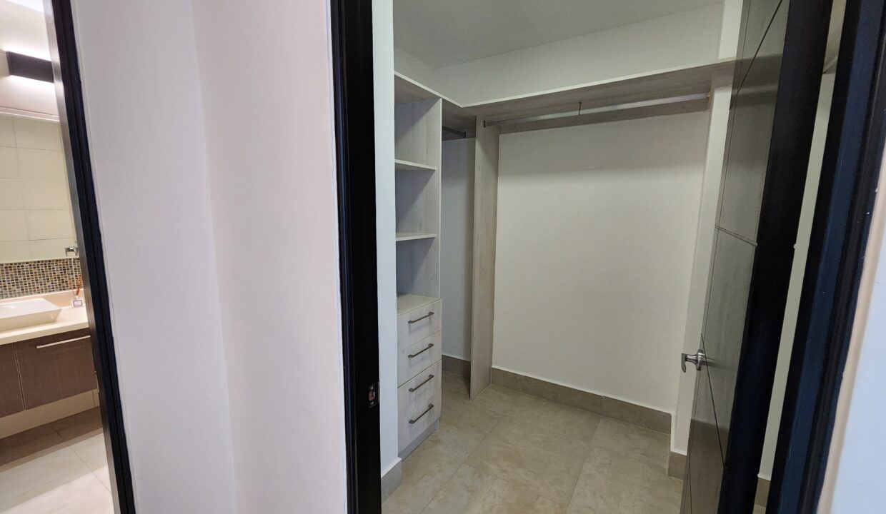 Ocean Waves Gorgona Panama loft for sale