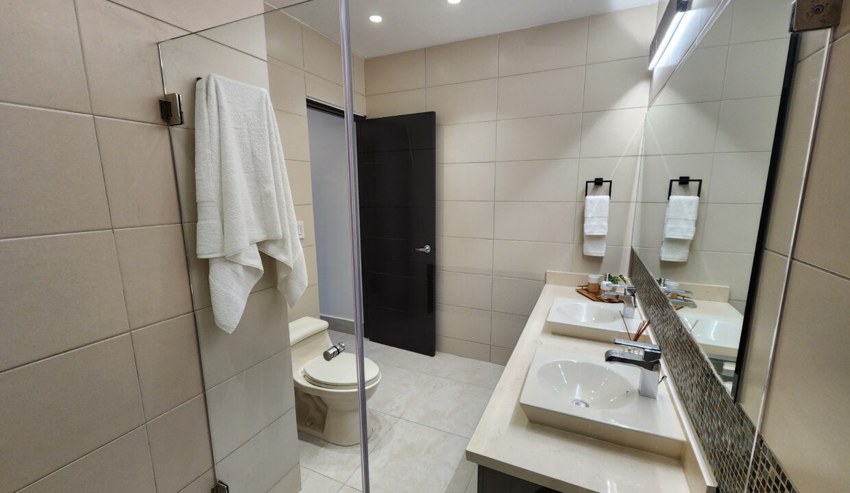 Ocean Waves Gorgona Panama loft for sale