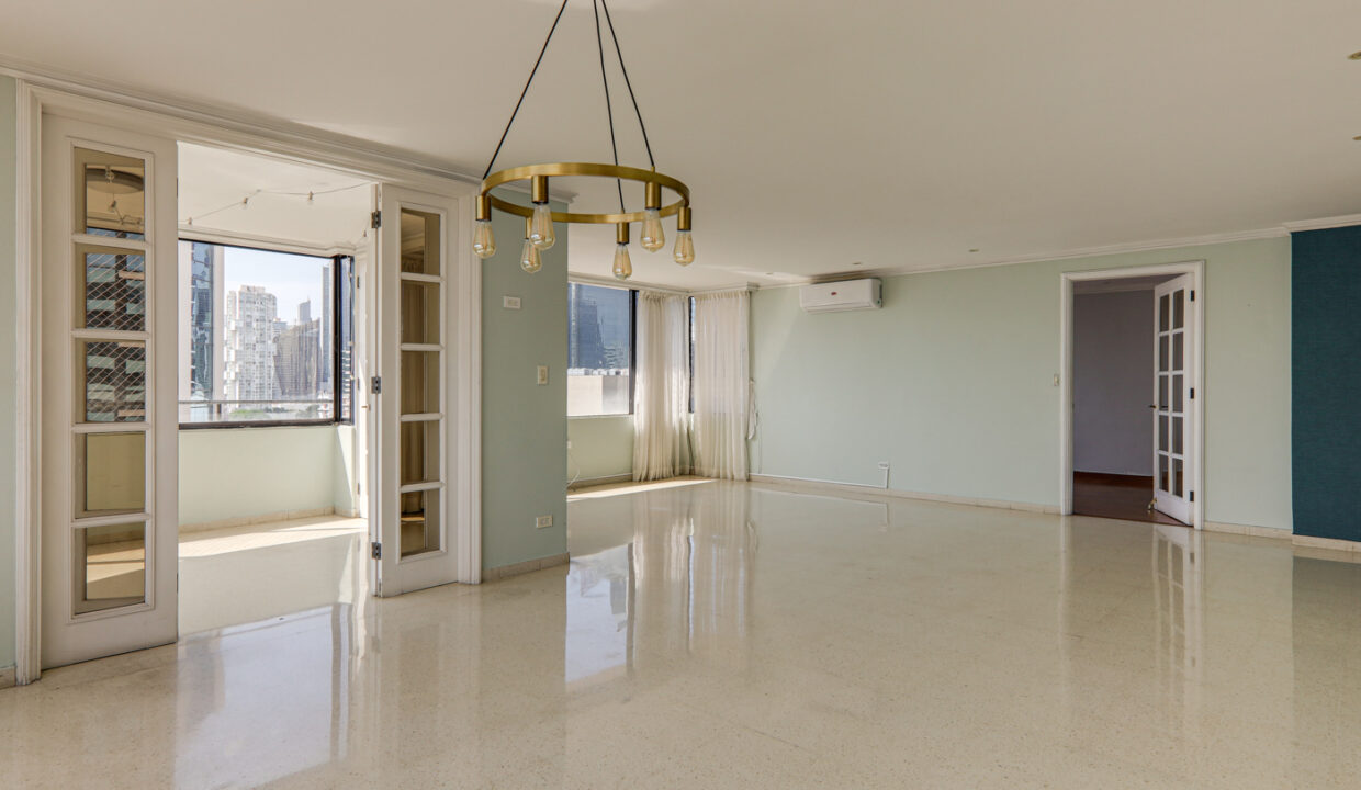 La Ronda Obarrio Panama condo for sale