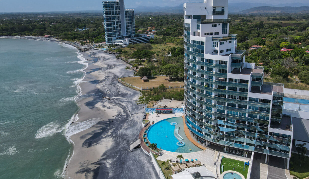 Ocean Waves Gorgona Panama loft for sale