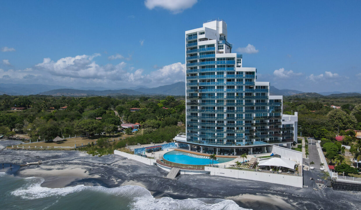 Ocean Waves Gorgona Panama loft for sale