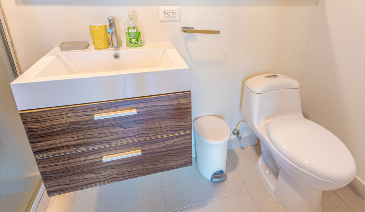 Galeones Ensenada San Carlos Panama condo for sale